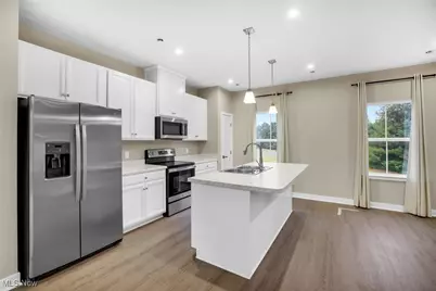 316 E Reno Drive, Louisville, OH 44641 - Photo 5