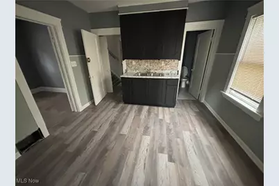 10004 Mount Auburn Avenue, Loveland, OH 44104 - Photo 5