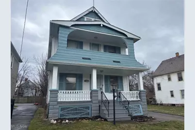 10004 Mount Auburn Avenue, Loveland, OH 44104 - Photo 1