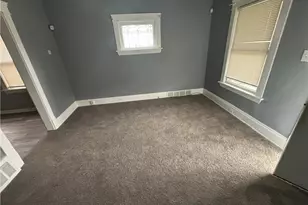 10004 Mt Auburn Ave, Loveland, OH 44104 - Photo 11