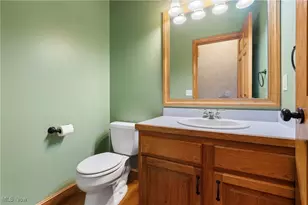 6180 Edison St NE, Hartville, OH 44632 - Photo 19