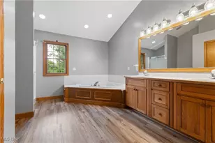 6180 Edison St NE, Hartville, OH 44632 - Photo 23