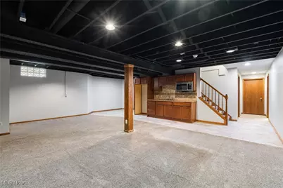 6180 Edison Street NE, Hartville, OH 44632 - Photo 31