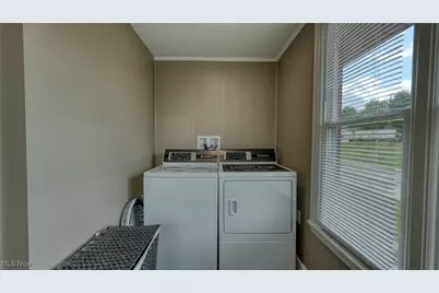 1121 Clark Street, Cambridge, OH 43725 - Photo 17