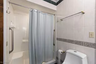 146 N 15th St, Weirton, WV 26062 - Photo 17