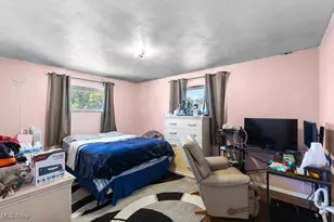 146 N 15th St, Weirton, WV 26062 - Photo 19