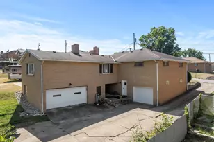 146 N 15th St, Weirton, WV 26062 - Photo 27