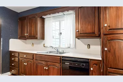 2751 E Ridgewood Circle, Zanesville, OH 43701 - Photo 15