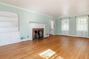 2751 E Ridgewood Cir, Zanesville, OH 43701 - Photo 9