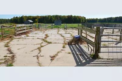 6738 State Route 7, Andover, OH 44003 - Photo 37