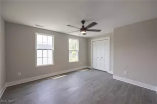 1836 E 294th St, Wickliffe, OH 44092 - Photo 7