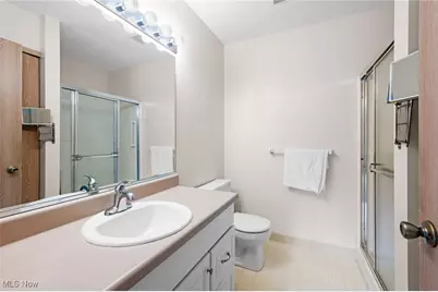 8050 Harbor Creek Drive #2402, Mentor on the Lake, OH 44060 - Photo 19
