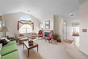 8050 Harbor Creek Dr, Mentor on the Lake, OH 44060 - Photo 5