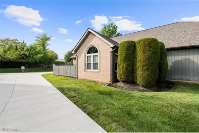 8050 Harbor Creek Drive #2402, Mentor on the Lake, OH 44060 - Photo 27