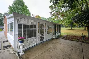 3826 Powell Ave, Coventry, OH 44319 - Photo 5