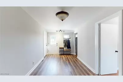 653 Washington Avenue, Barberton, OH 44203 - Photo 11