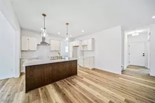 9124 Kingfisher Ct, Mentor, OH 44060 - Photo 3