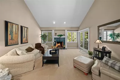 159 Royal Oak Drive, Aurora, OH 44202 - Photo 3