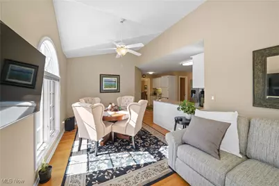 159 Royal Oak Drive, Aurora, OH 44202 - Photo 13