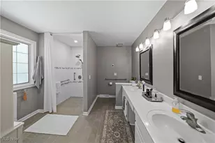 159 Royal Oak Dr, Aurora, OH 44202 - Photo 9