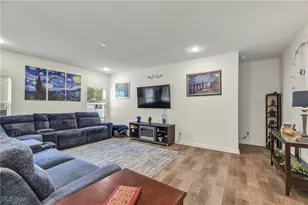 229 Harvest Wy, Elyria, OH 44035 - Photo 5