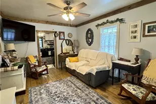 481 Hill St, Coshocton, OH 43812 - Photo 9