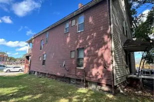 945 E 77th St, Loveland, OH 44103 - Photo 7