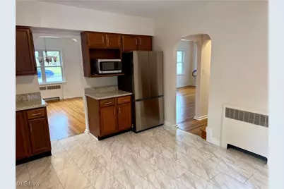 823 Washington Avenue, Cuyahoga Falls, OH 44221 - Photo 9