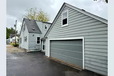 823 Washington Avenue, Cuyahoga Falls, OH 44221 - Photo 29