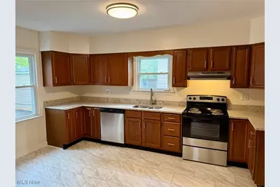 823 Washington Avenue, Cuyahoga Falls, OH 44221 - Photo 7