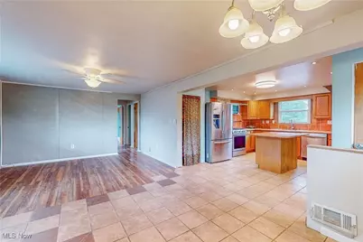 154 Locust Boulevard, Steubenville, OH 43953 - Photo 9