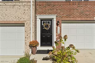 1113 Bean Ln, Akron, OH 44313 - Photo 3