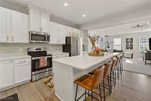 1113 Bean Ln, Akron, OH 44313 - Photo 11