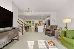 1113 Bean Ln, Akron, OH 44313 - Photo 7