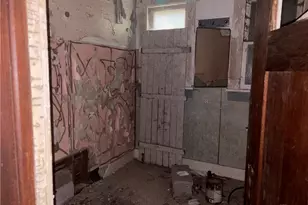 737 Vernon Odom Blvd, Akron, OH 44307 - Photo 13