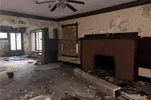 737 Vernon Odom Blvd, Akron, OH 44307 - Photo 15