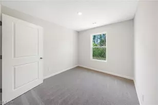 2918 Forest Ln, Lorain, OH 44053 - Photo 7