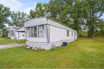 18 Boxwood Drive, Beloit, OH 44609 - Photo 3