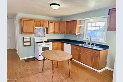 112 Hardy Street, Weirton, WV 26062 - Photo 3