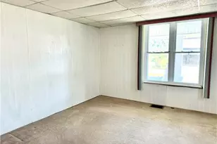 1105 N 6th St, Martins Ferry, OH 43935 - Photo 25