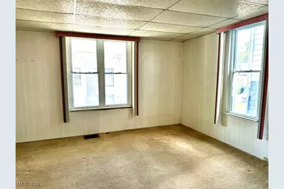 1105 N 6th Street, Martins Ferry, OH 43935 - Photo 11