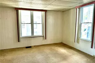 1105 N 6th St, Martins Ferry, OH 43935 - Photo 11