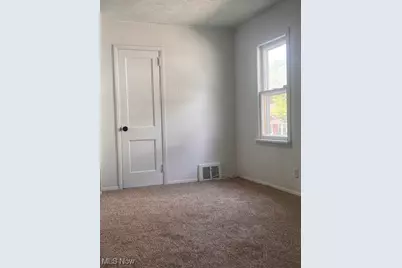 296 Sanderson Avenue, Campbell, OH 44405 - Photo 11