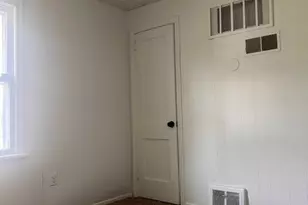 296 Sanderson Ave, Campbell, OH 44405 - Photo 9