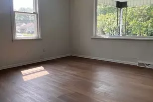 296 Sanderson Ave, Campbell, OH 44405 - Photo 5