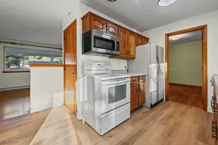 10666 Wilma Ave NE, Alliance, OH 44601 - Photo 7