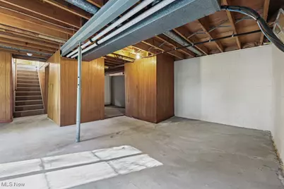 10666 Wilma Avenue NE, Alliance, OH 44601 - Photo 21