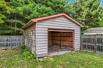 3149 N Pleasant Drive, East Palestine, OH 44413 - Photo 11