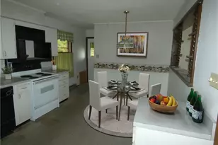 820 Mariann Dr, Martins Ferry, OH 43935 - Photo 7