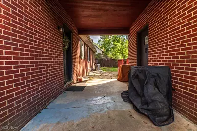 970 Kingsway Street, Alliance, OH 44601 - Photo 31